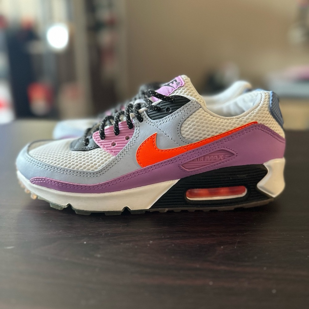 Nike AirMax Sneakers